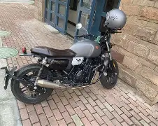 摩托车赛赛场再起风云：岭南风暴队险胜岭东烈马队，赛场气氛火爆细节处理更胜一筹的简单介绍